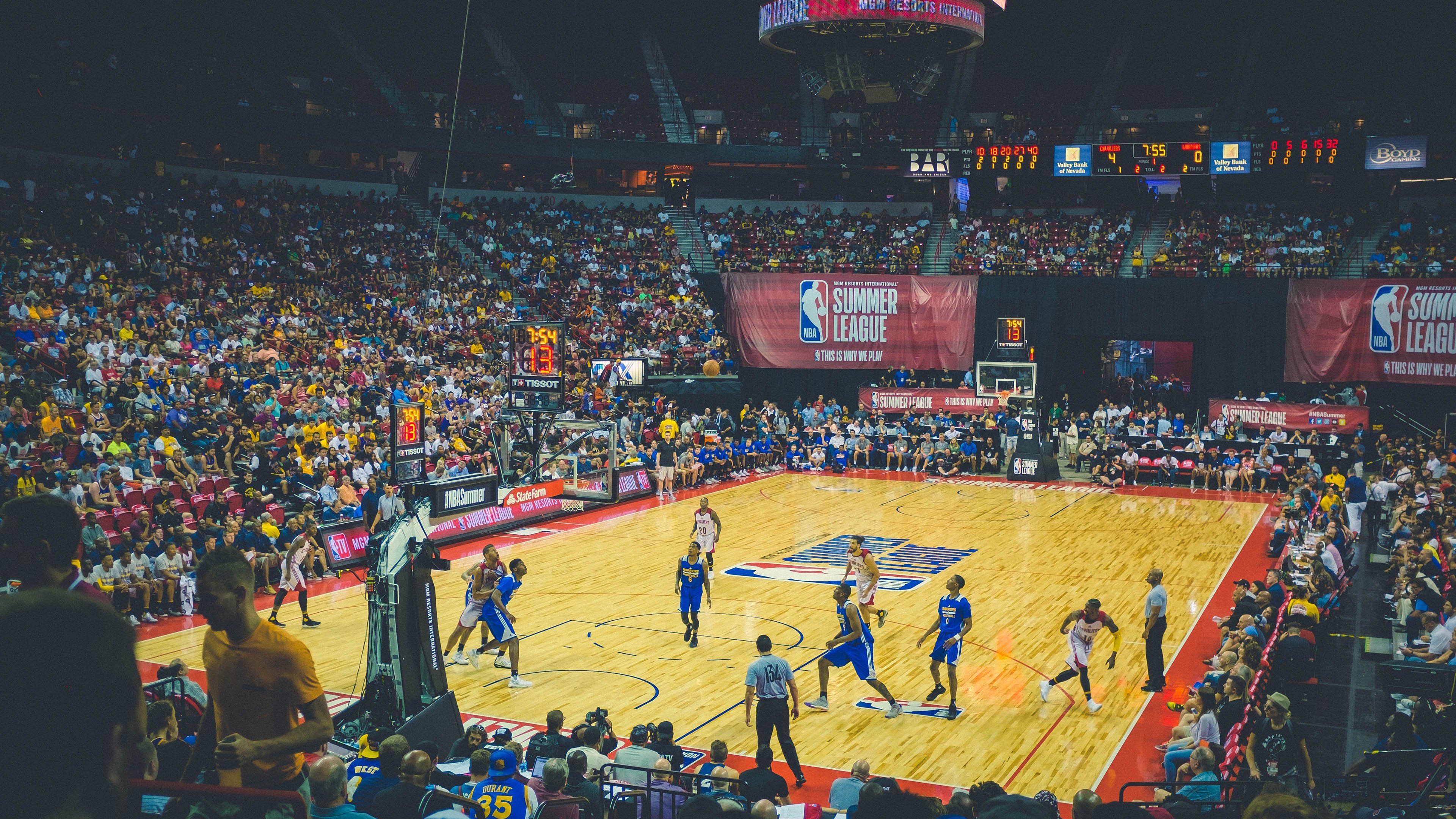 墨尔本联年轻力量不断涌现，墨尔本球星